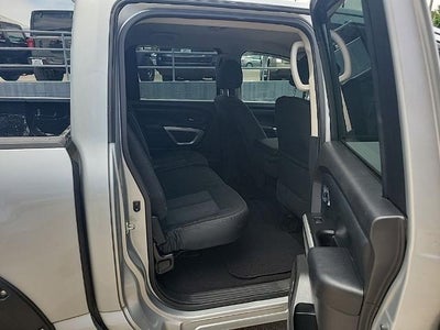 2017 Nissan Titan SV