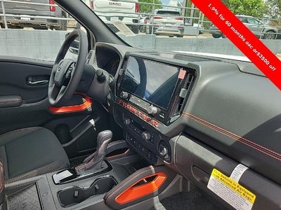 2025 Nissan Frontier Crew Cab PRO-X®