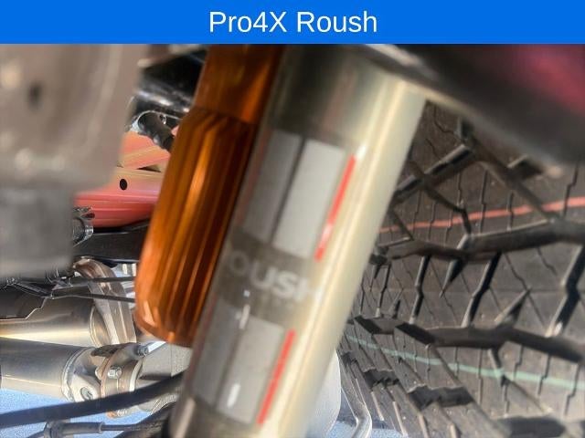 2026 Nissan Frontier Crew Cab 4x4 PRO-4X w/R Package