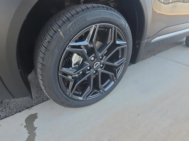 2027 Nissan Kicks SR