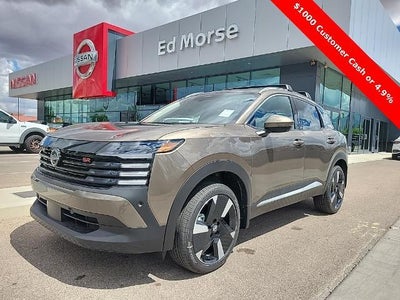 2025 Nissan Kicks SR