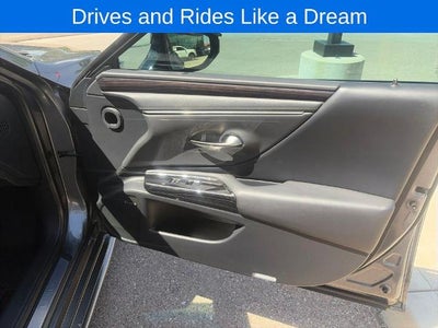 2019 Lexus ES 300h 300h