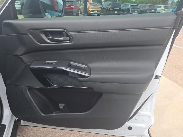2026 Nissan Pathfinder SV 2WD
