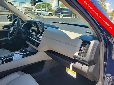 2025 Nissan Pathfinder SL