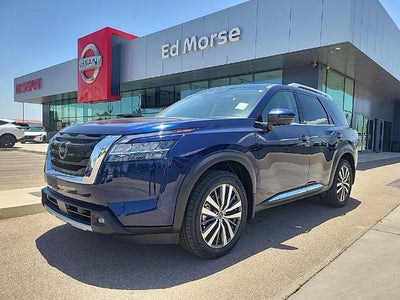 2022 Nissan Pathfinder Platinum