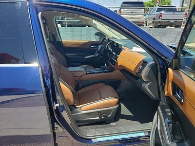 2022 Nissan Pathfinder Platinum