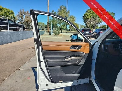 2022 Nissan Pathfinder Platinum