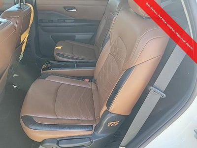 2022 Nissan Pathfinder Platinum