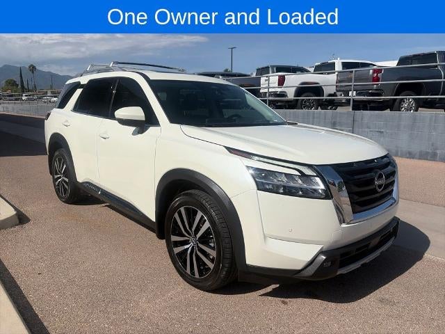 2023 Nissan Pathfinder Platinum