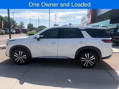 2023 Nissan Pathfinder Platinum