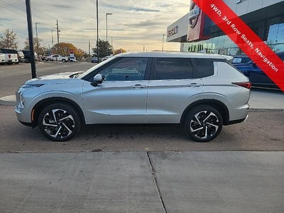 2024 Mitsubishi Outlander SE