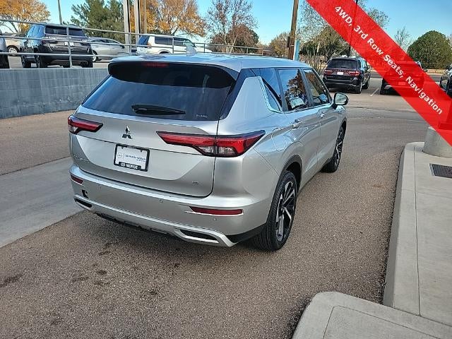 2024 Mitsubishi Outlander SE
