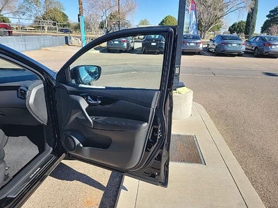 2022 Nissan Rogue Sport SL